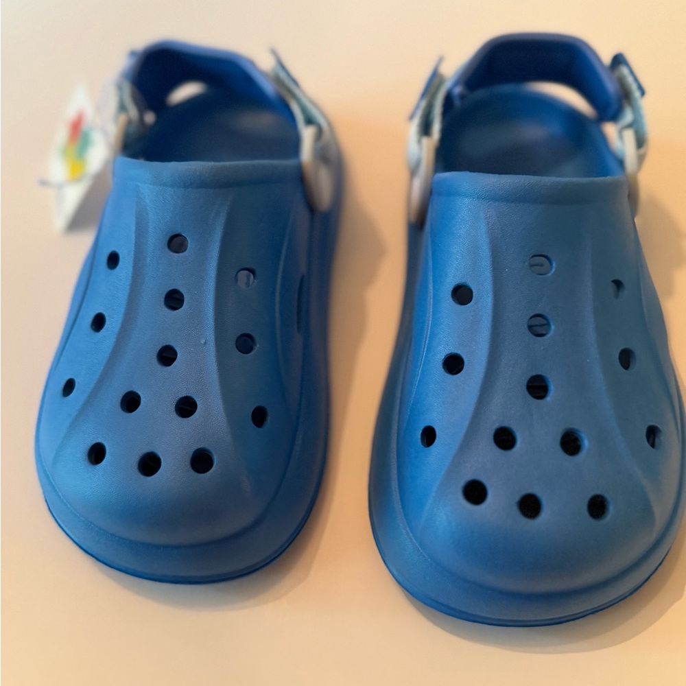 HEVA Kids 12 Lightweight Blue NEW Water Clogs with V Back Strap